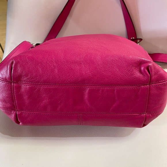 COACH Ashley Carry-All Leather shoulder bag. In excellent condition! - Picture 6 of 8